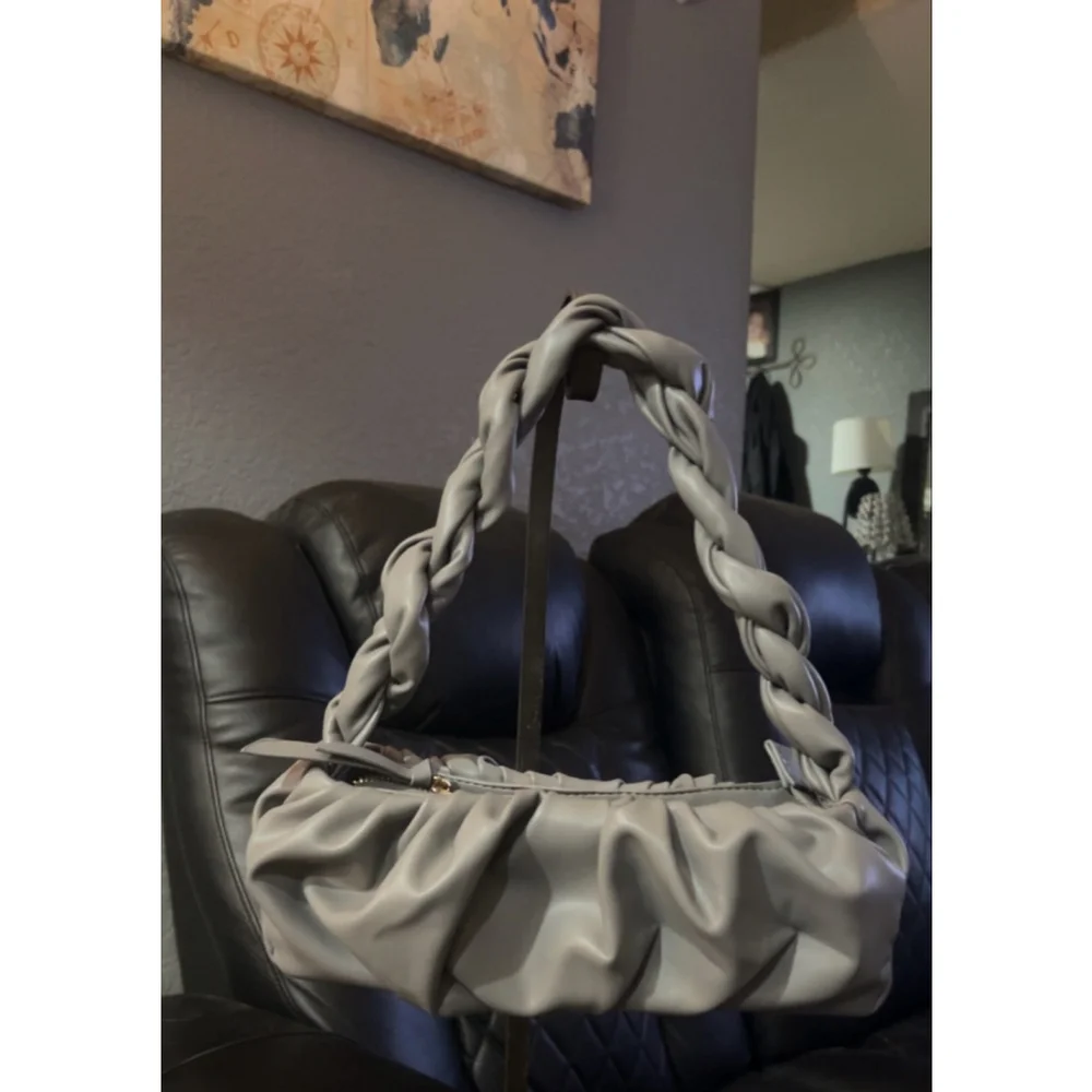 Women's Unbranded Gray Ruched Shoulder Bag One Size